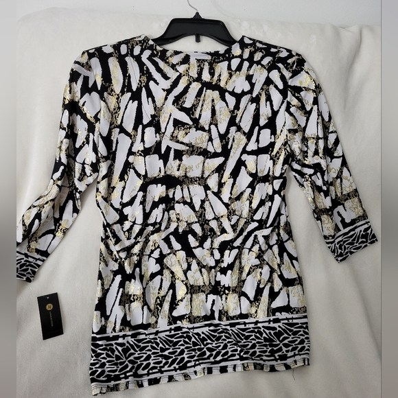 Women's Black and Gold Patterned Top - Picture 5 of 7
